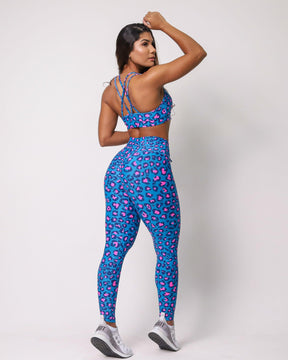 Conjunto Legging Empina Bumbum Savana + Top Naty