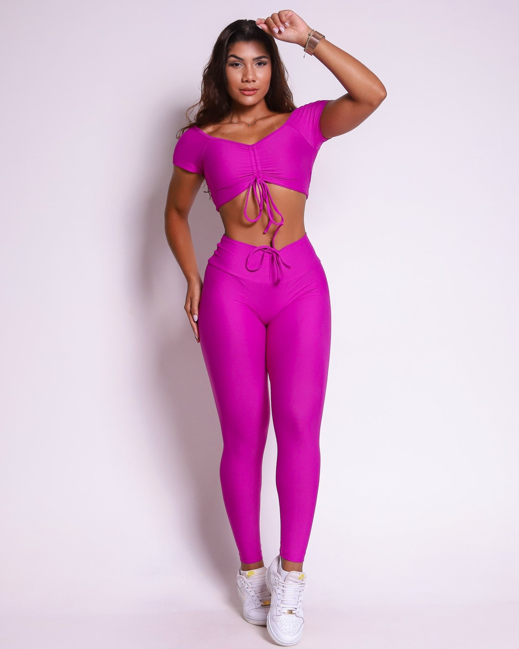 Conjunto Legging Empina Bumbum Light + Top Manguinha