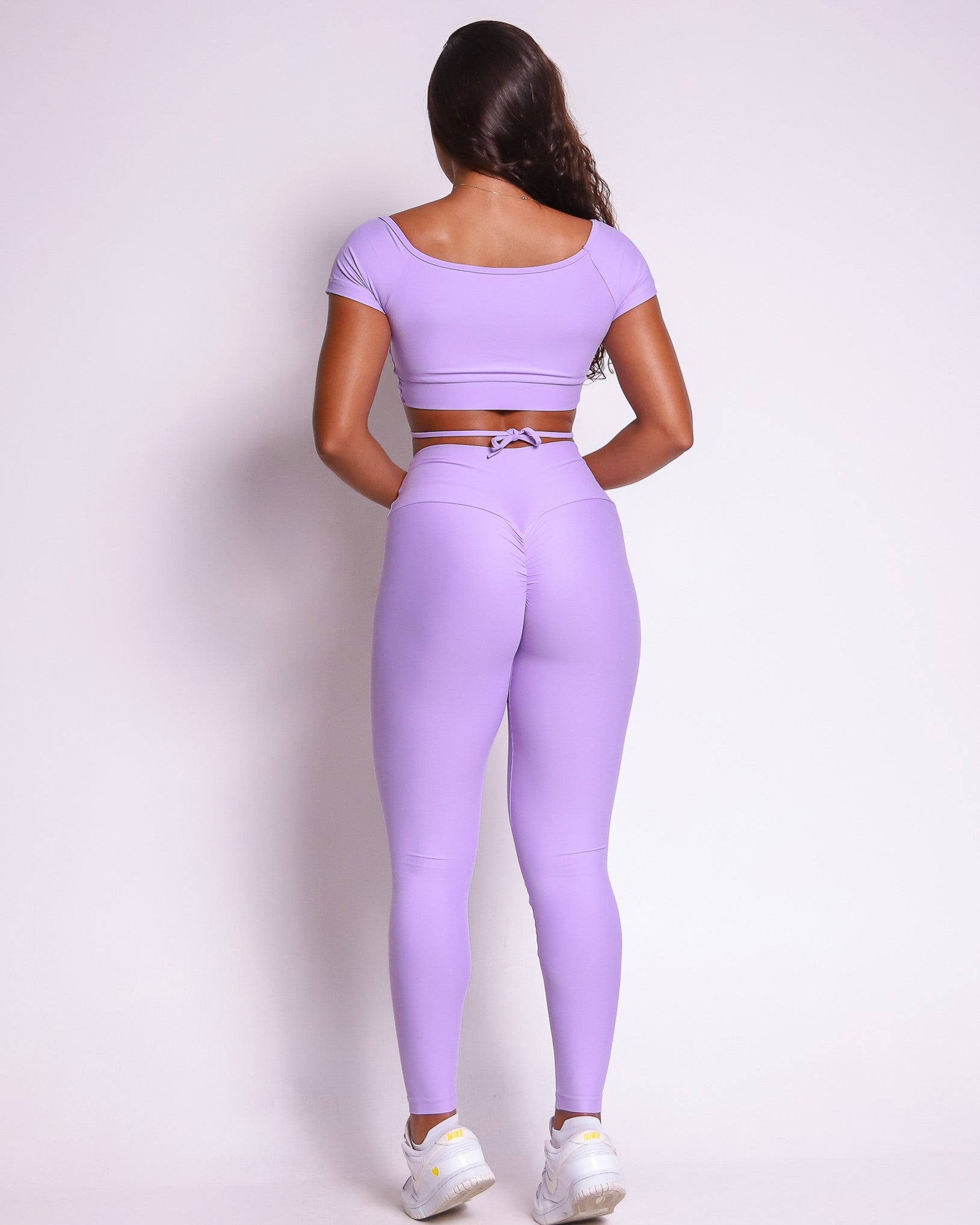 Conjunto Legging Empina Bumbum Light + Top Manguinha