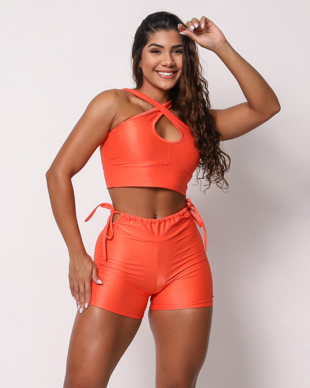 Conjunto Short Empina Bumbum Ajuste Compressão + Top Cruzado